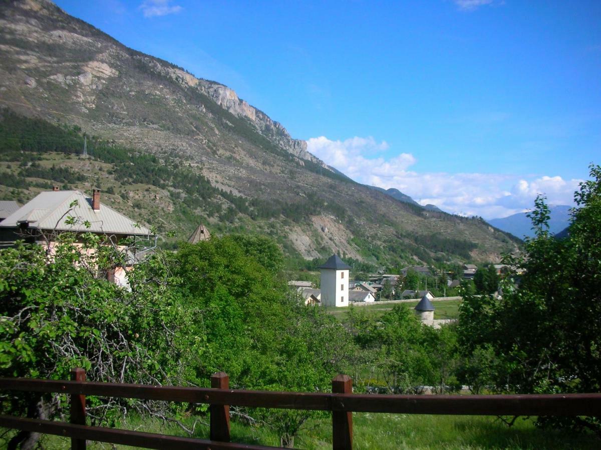La Maison Abeil L'Argentiere-la-Bessee Exterior photo